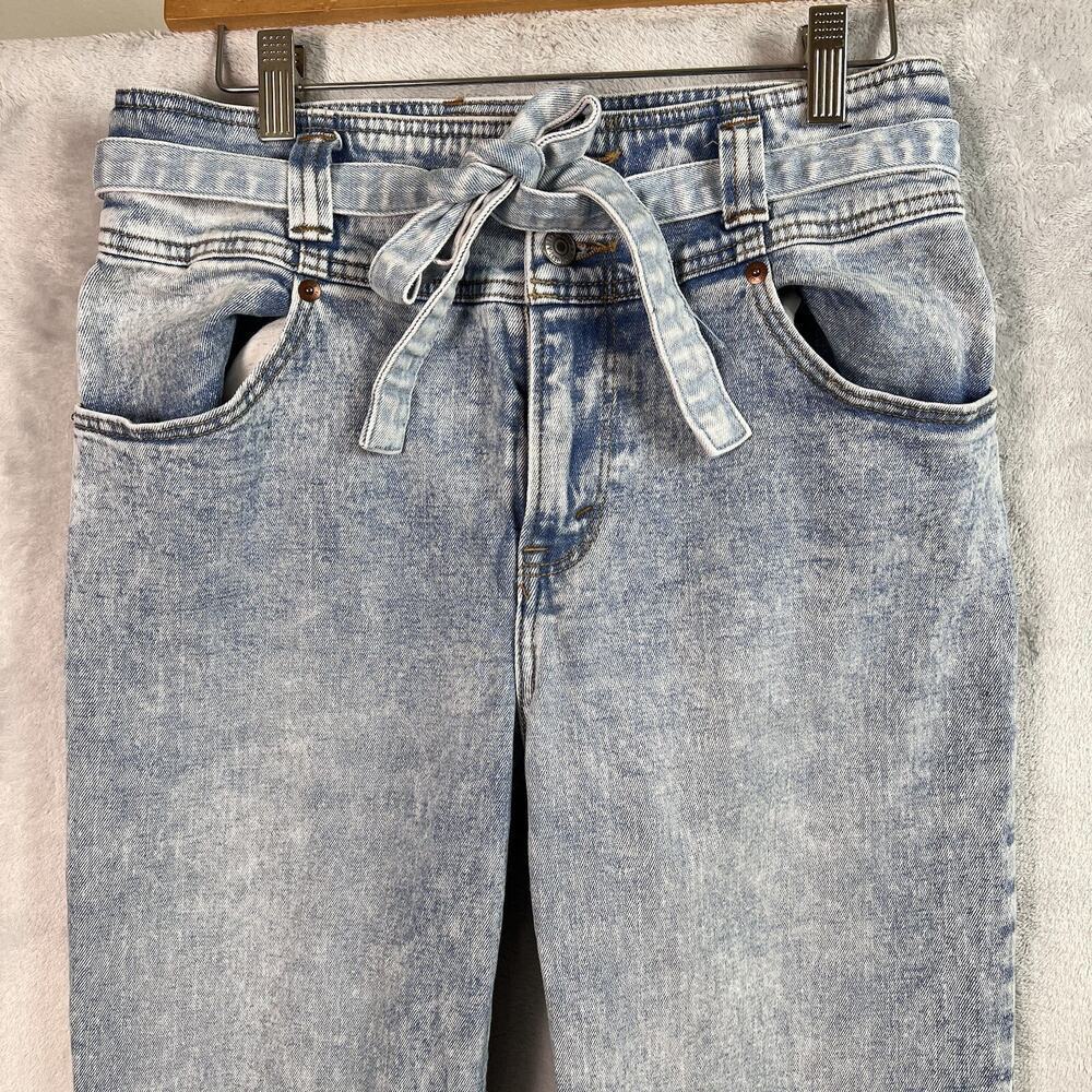 Abercrombie & Fitch Ultra High‎ Rise Mom Jeans Size 29 Paperbag Fit Light Wash - Picture 4 of 13